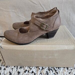 Taos, Taupe Oiled, Suede, Maryjanes, size 7 us, 38 eu